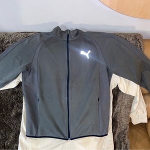 PUMA full zip sweatshirt in EUC.